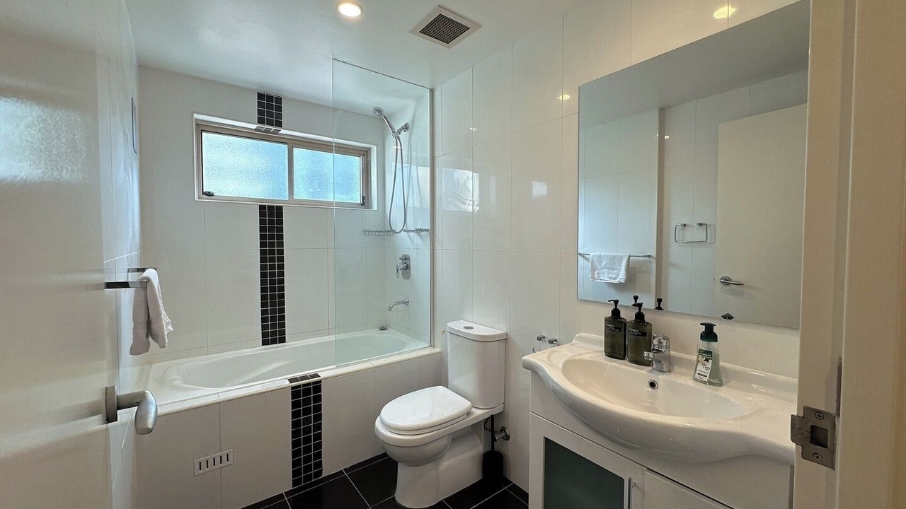 Photo of Bathroom in Mascot