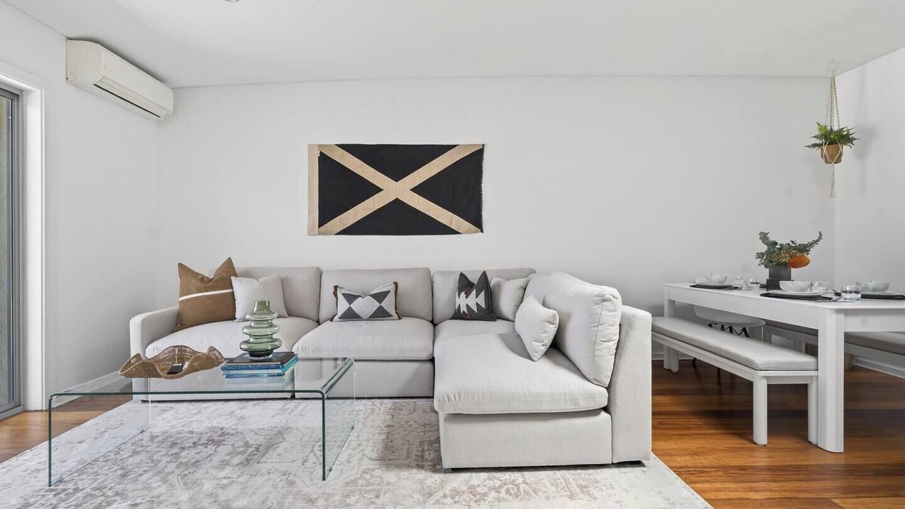 Photo of Livingroom in Avalon Beach