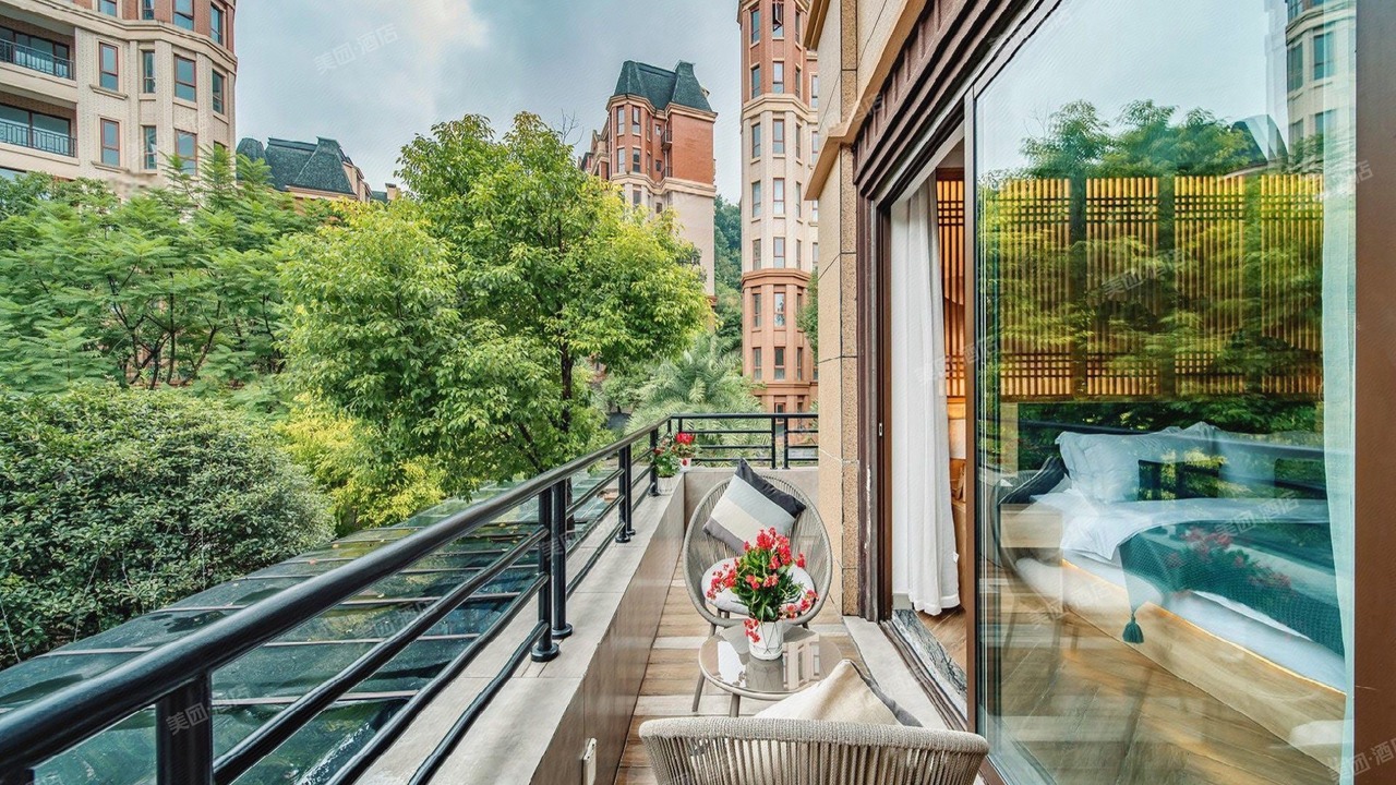 Photo of Patio Balcony in Emeishan