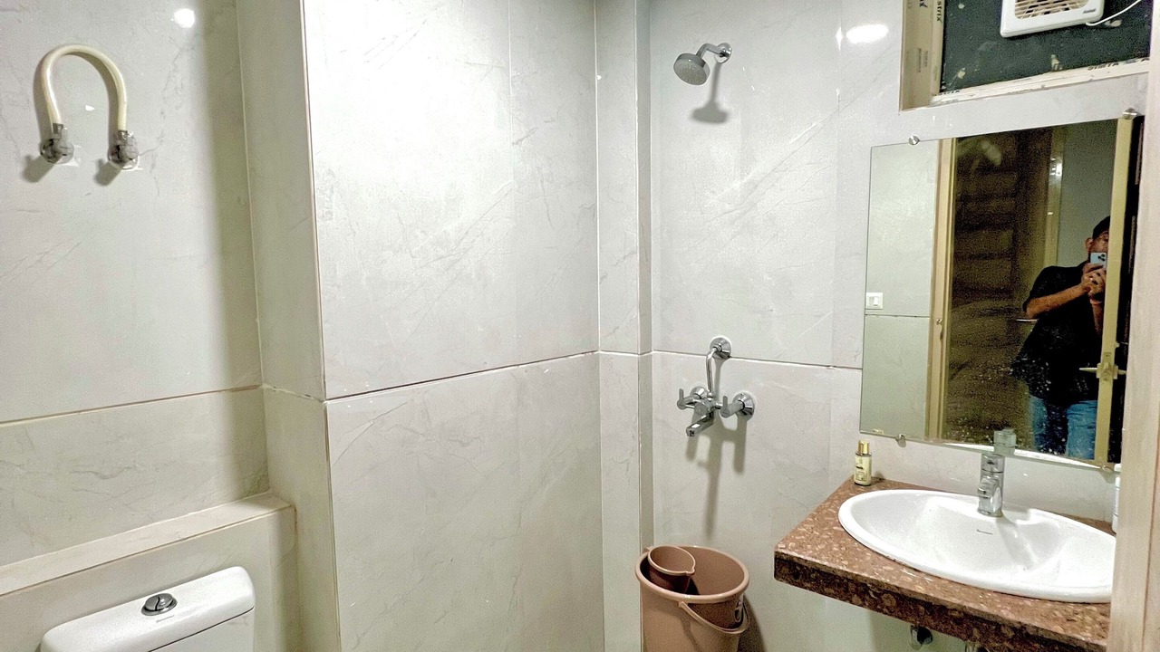 Photo of Bathroom in Taj Ganj