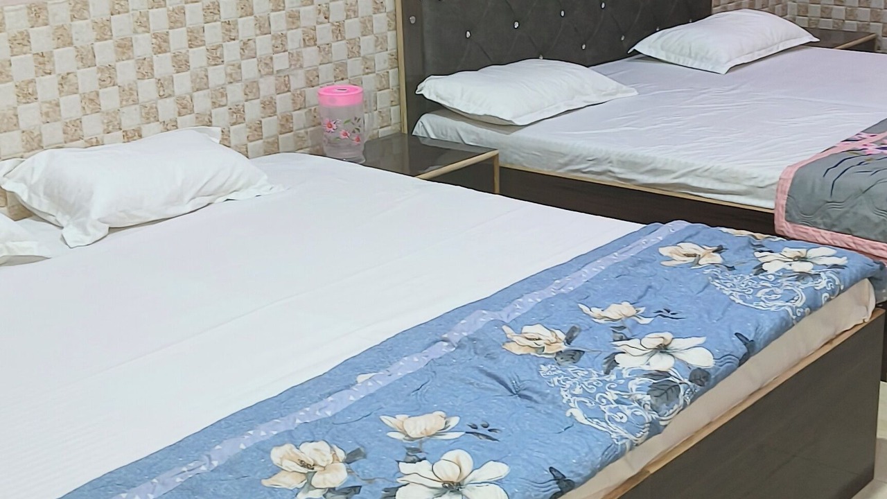 Photo of Bedroom in Mathura