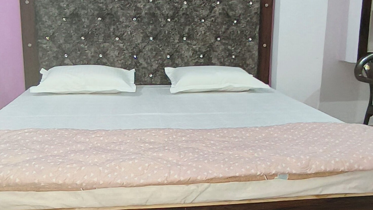 Photo of Bedroom in Mathura