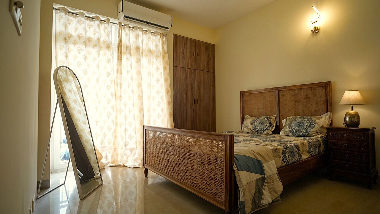 Photo of Bedroom in Taj Ganj