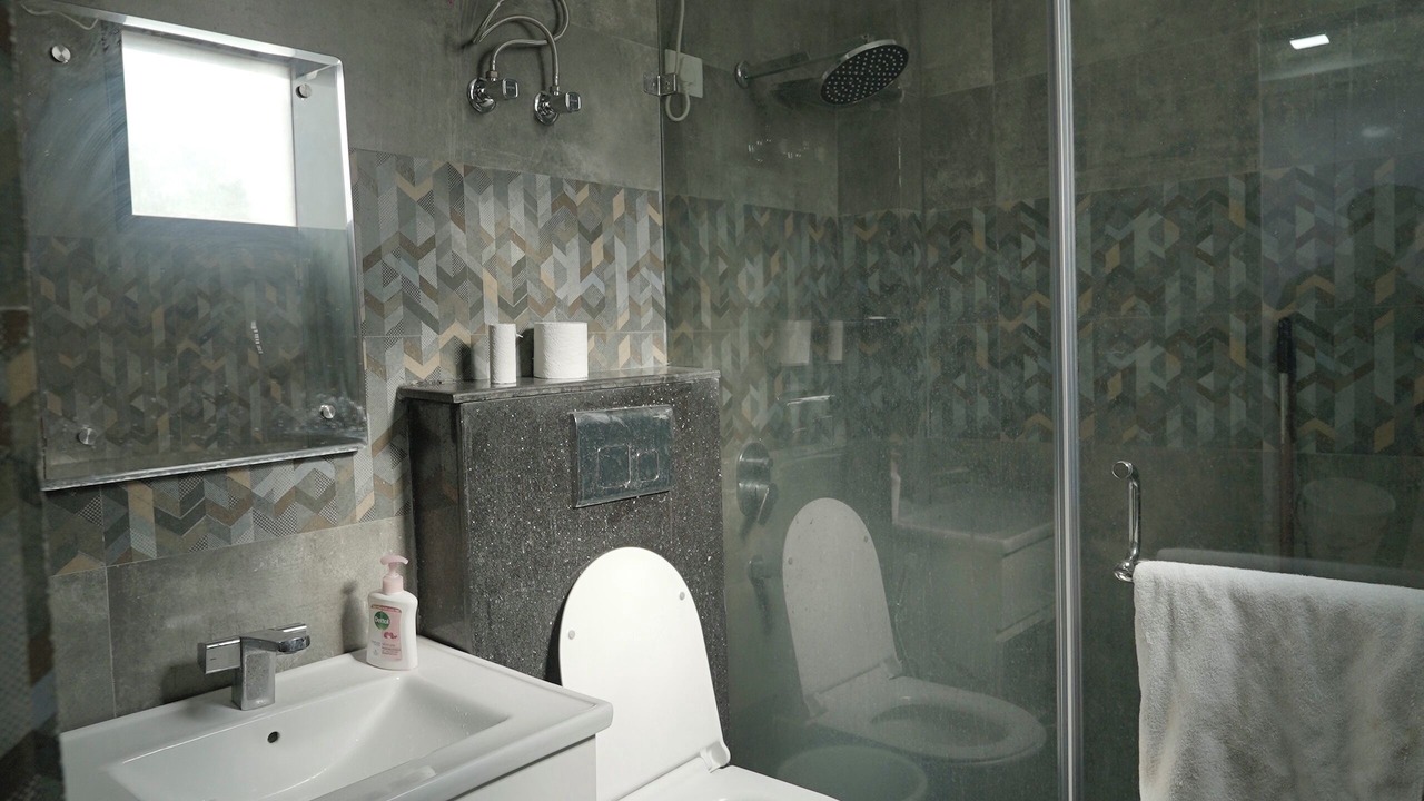 Photo of Bathroom in Taj Ganj