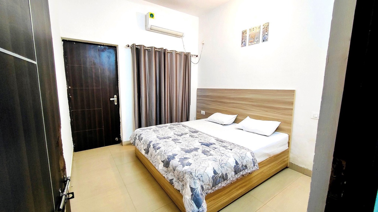 Photo of Bedroom in Mathura