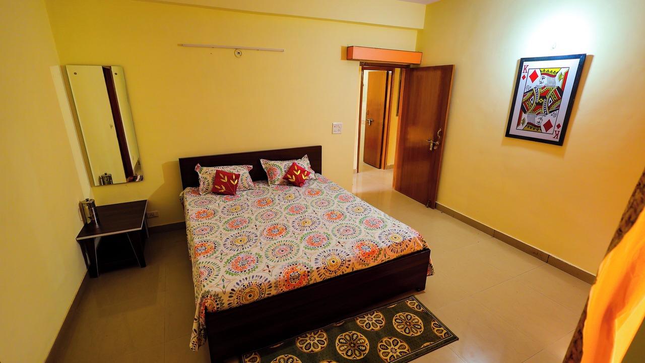 Photo of Bedroom in Taj Ganj