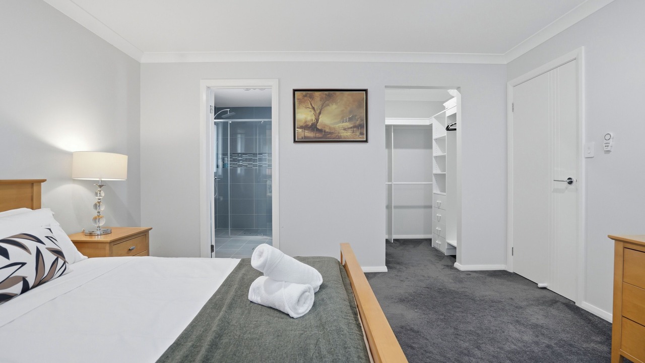 Photo of Bedroom in Gledswood Hills