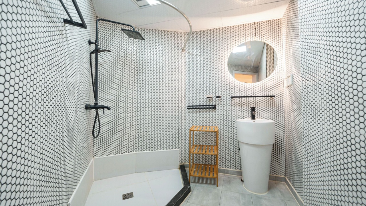 Photo of Bathroom in Jing'an
