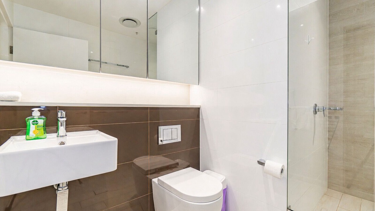 Photo of Bathroom in Mascot