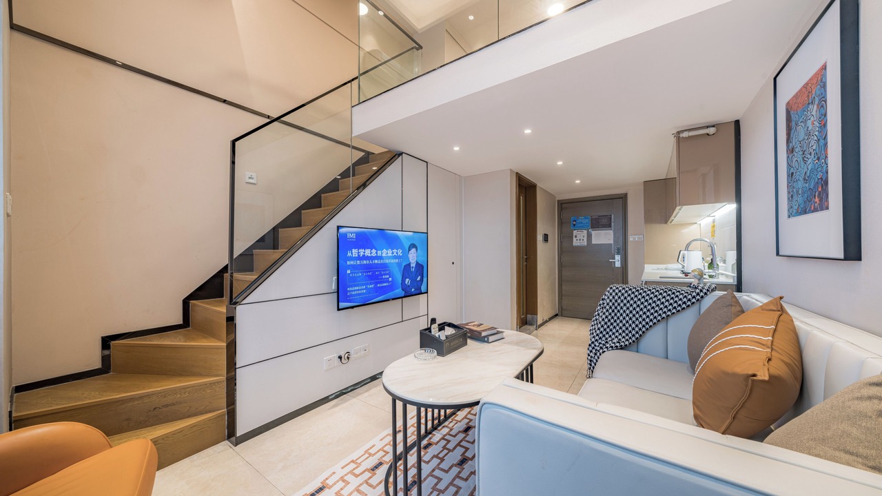Photo of Livingroom in Huaqiang North