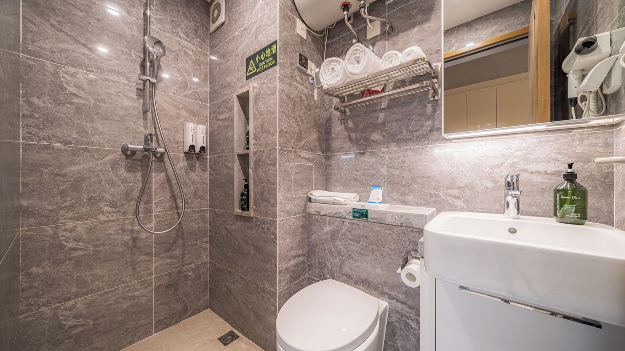 Photo of Bathroom in Huaqiang North