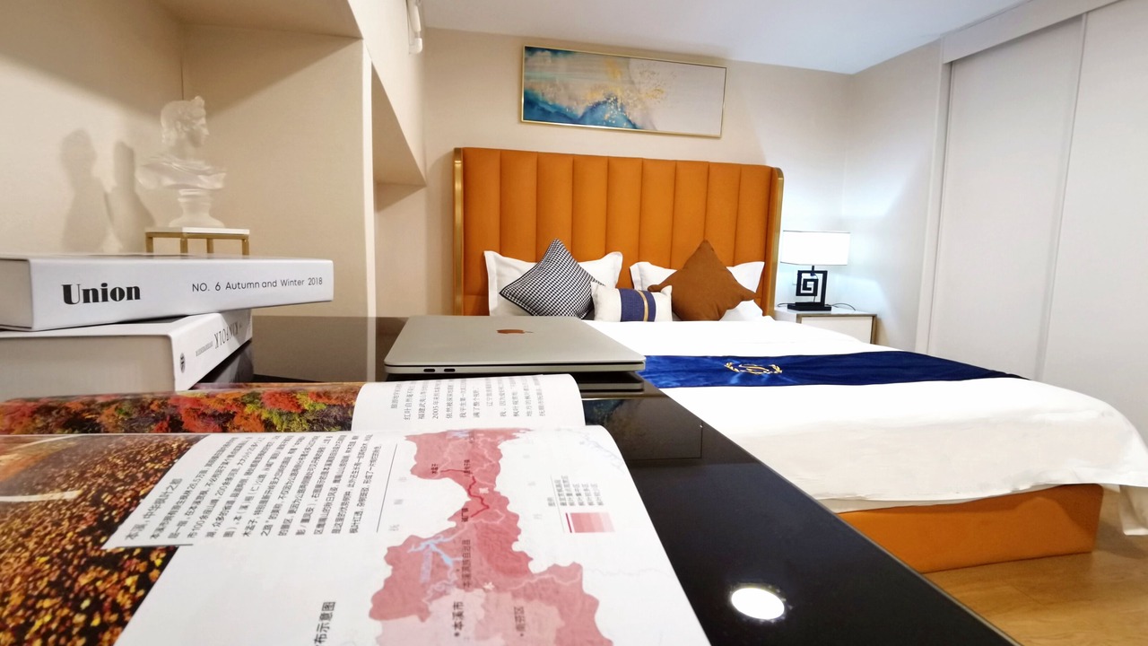 Photo of Bedroom in Huaqiang North