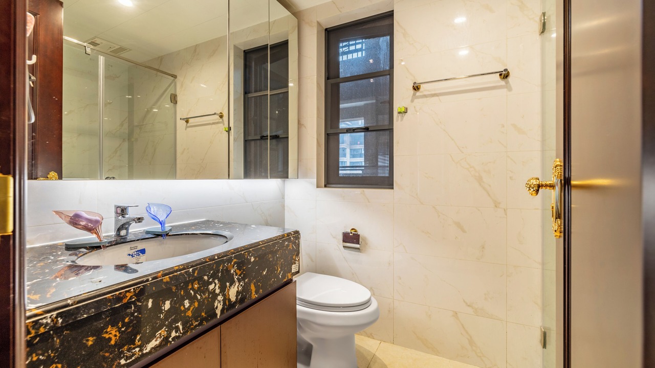 Photo of Bathroom in Lianhu