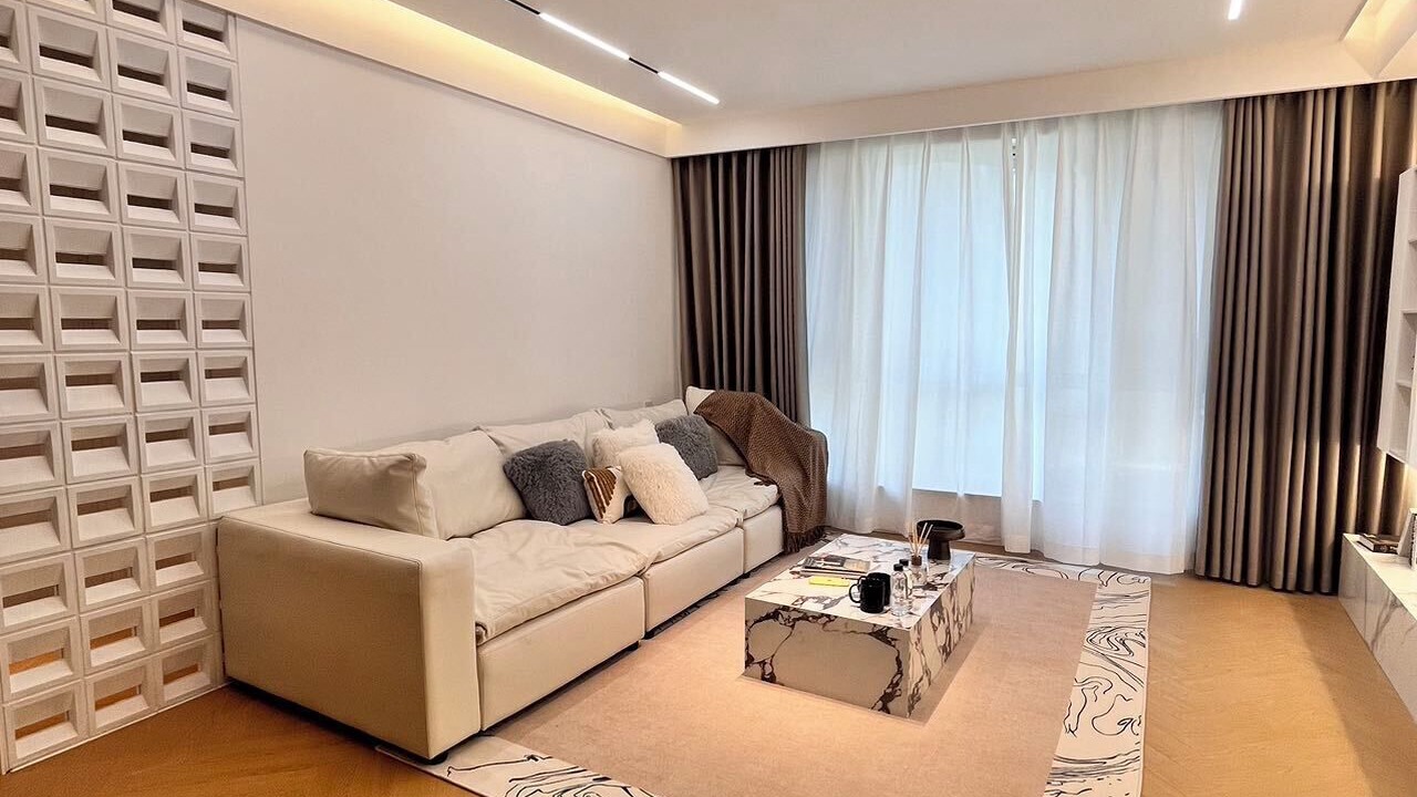 Photo of Livingroom in Downtown Shanghai