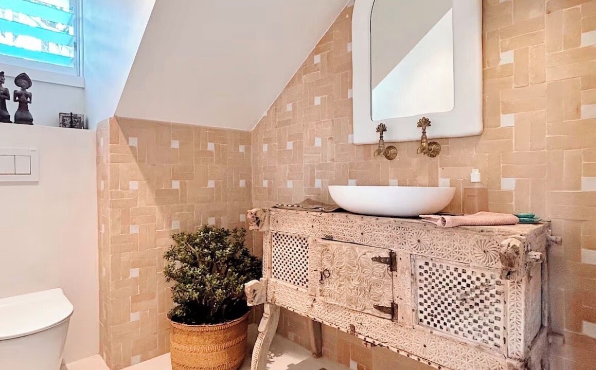 Photo of Bathroom in Avalon Beach