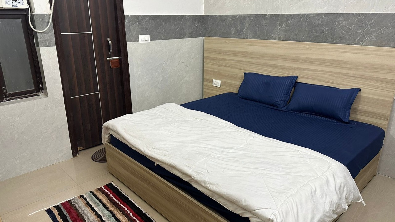 Photo of Bedroom in Mathura