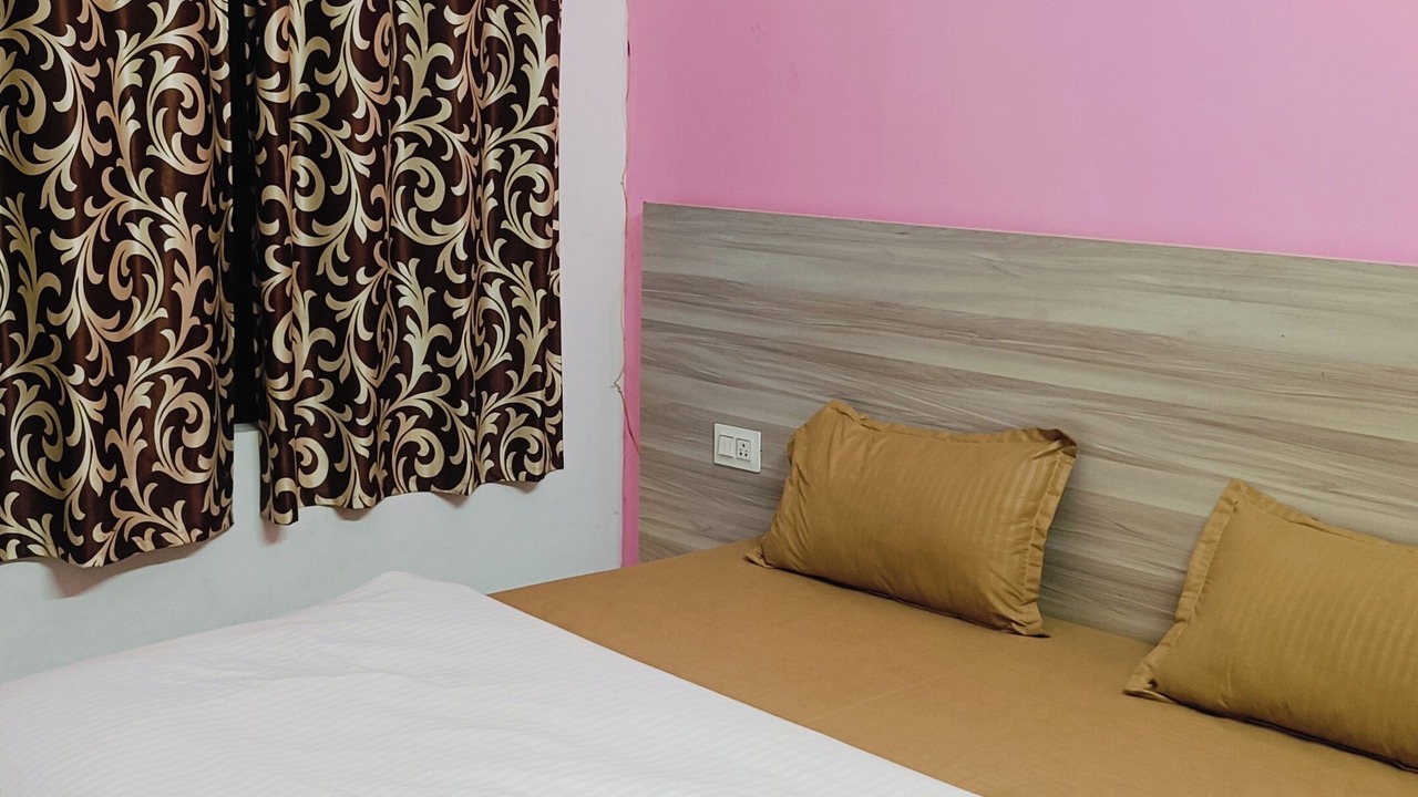 Photo of Bedroom in Mathura