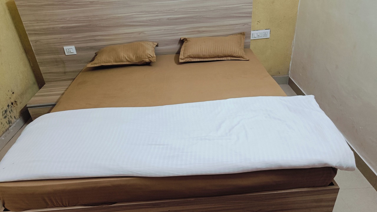 Photo of Bedroom in Mathura