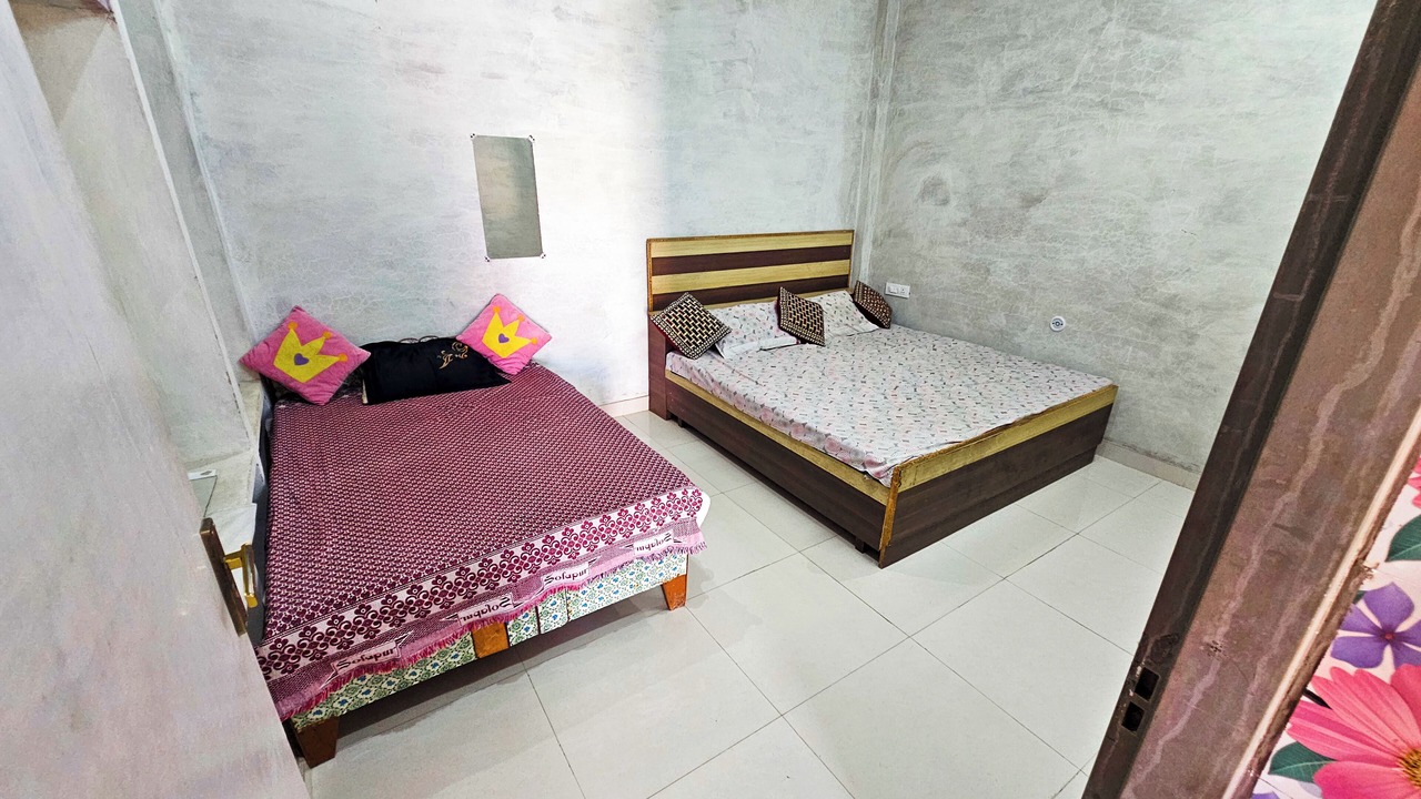 Photo of Bedroom in Mathura
