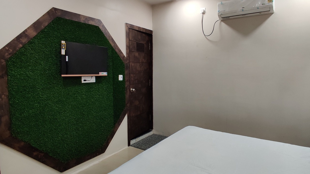Photo of Bedroom in Mathura