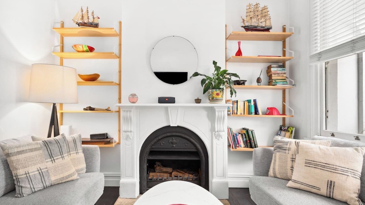 Photo of Livingroom in Alexandria