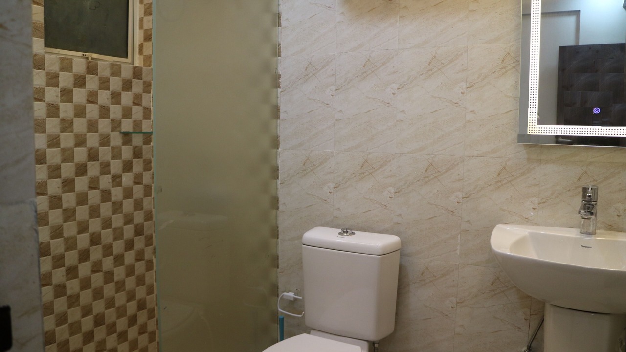 Photo of Bathroom in Taj Ganj