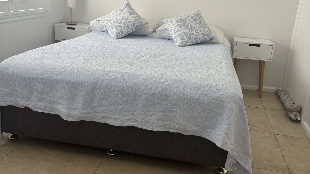 Photo of Bedroom in Bardwell Park