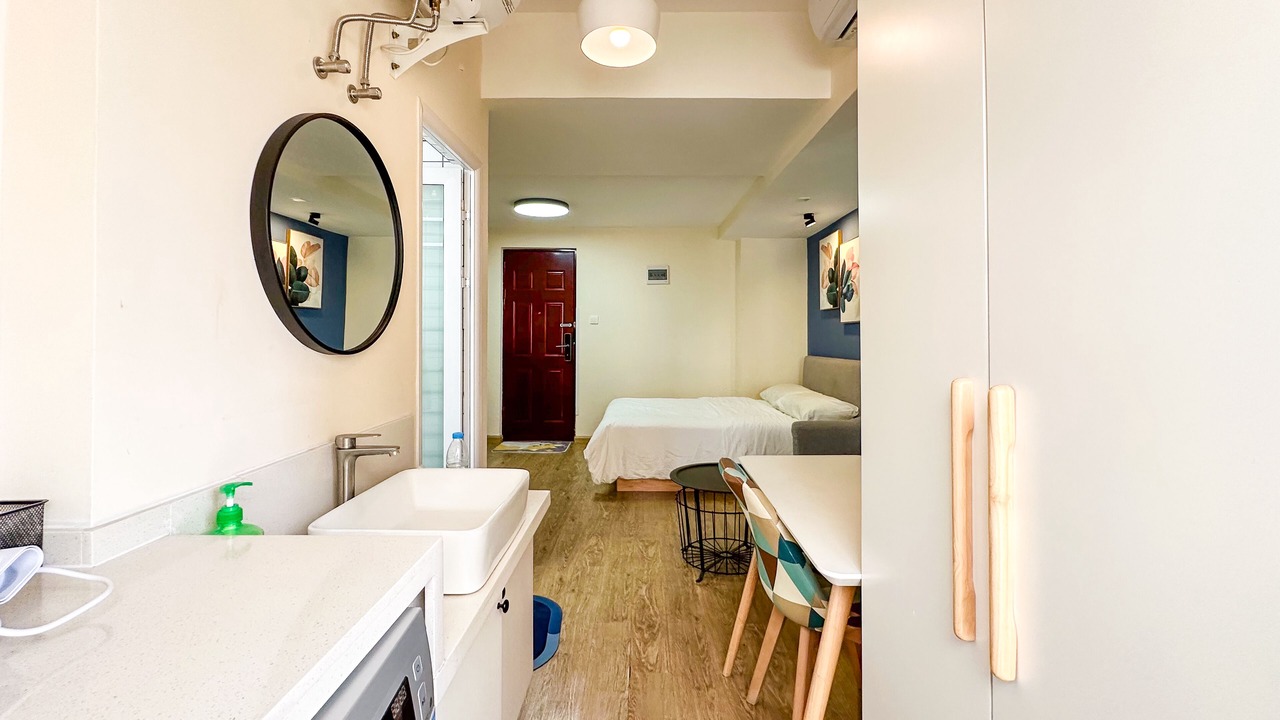Photo of Bedroom in Central Business District
