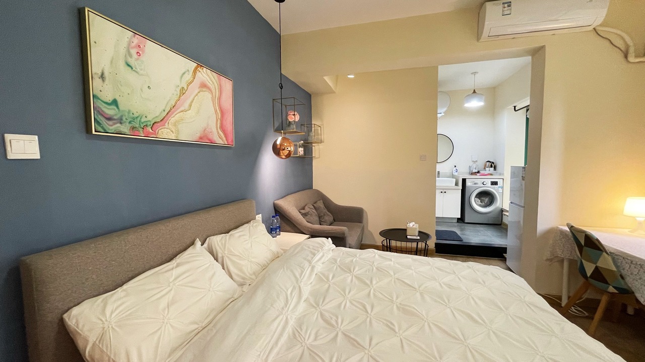 Photo of Bedroom in Central Business District