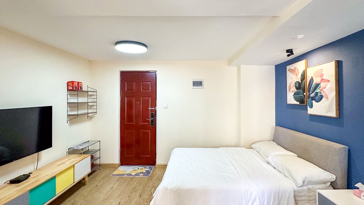 Photo of Bedroom in Central Business District