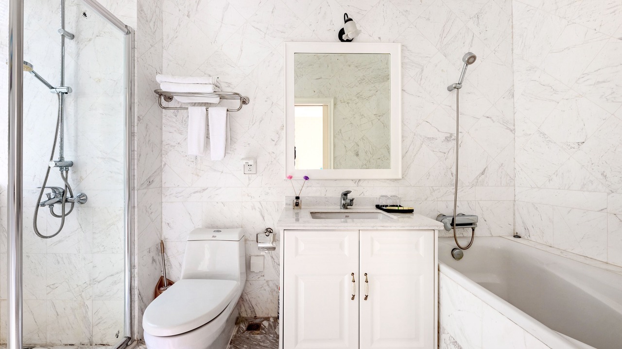 Photo of Bathroom in Henghe Street