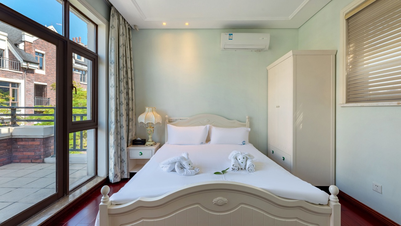 Photo of Bedroom in Henghe Street