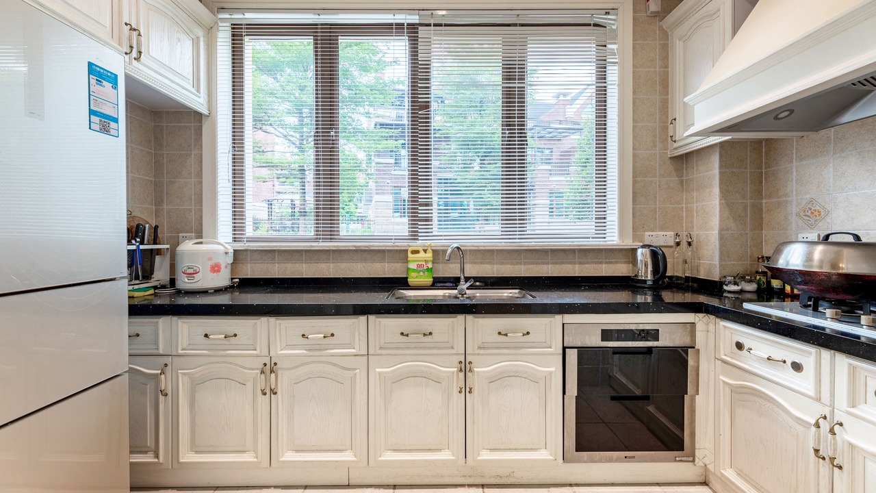 Photo of Kitchen in Henghe Street