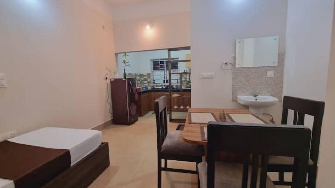 Photo of Bedroom in Sualkuchi