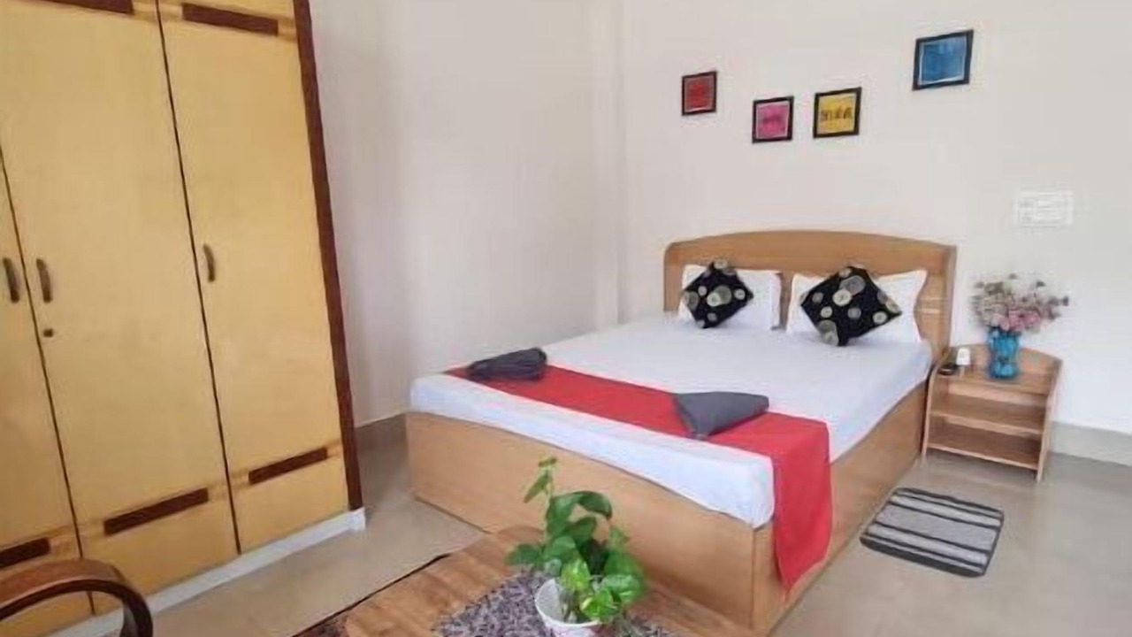 Photo of Bedroom in Sualkuchi