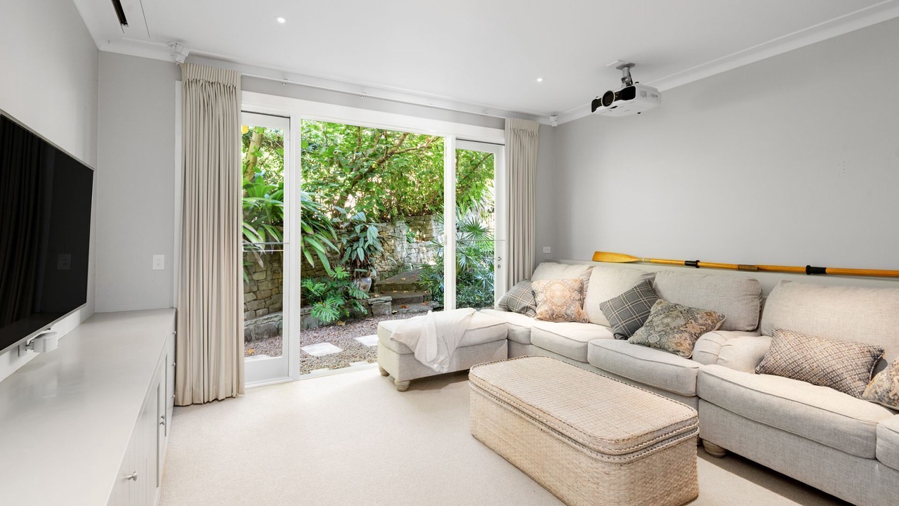 Photo of Livingroom in Avalon Beach