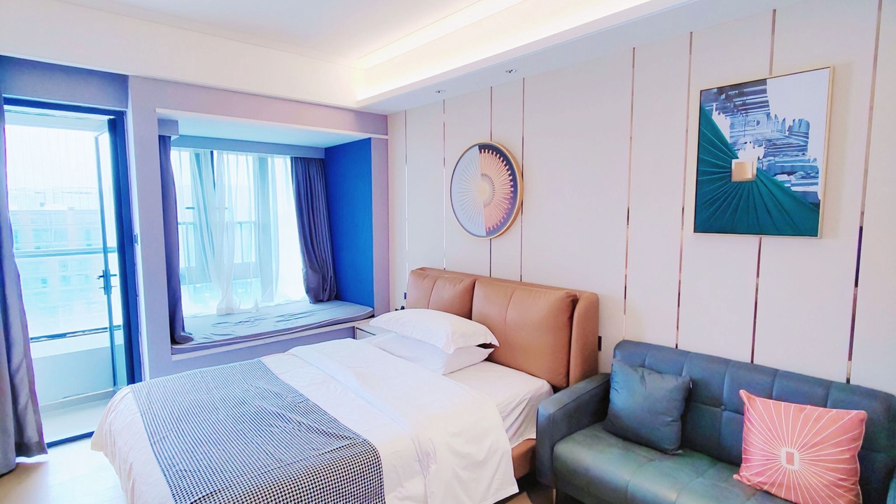 Photo of Bedroom in Huaqiang North