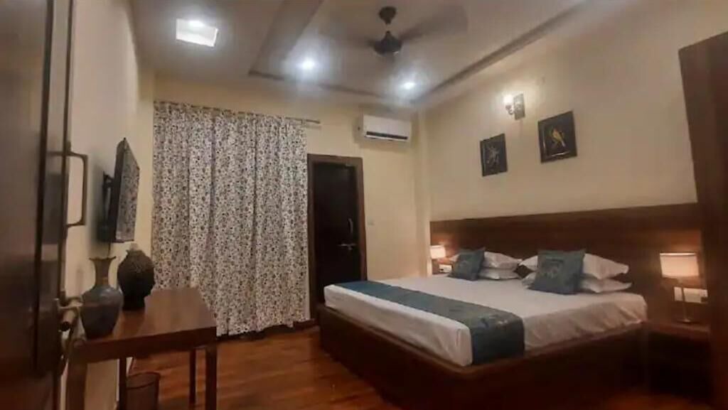 Photo of Bedroom in Agra