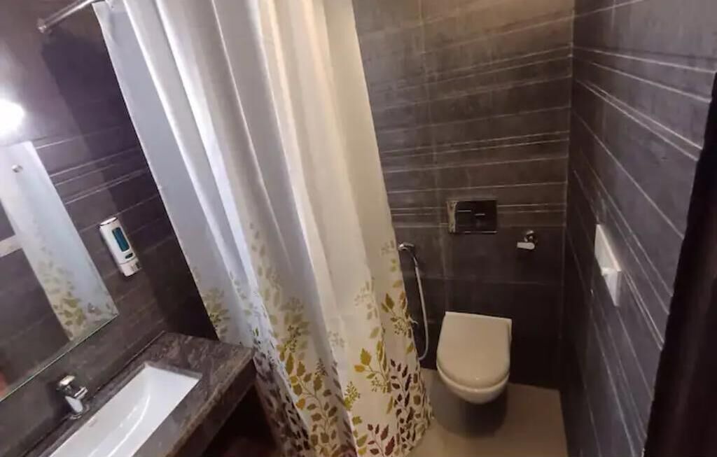 Photo of Bathroom in Basai