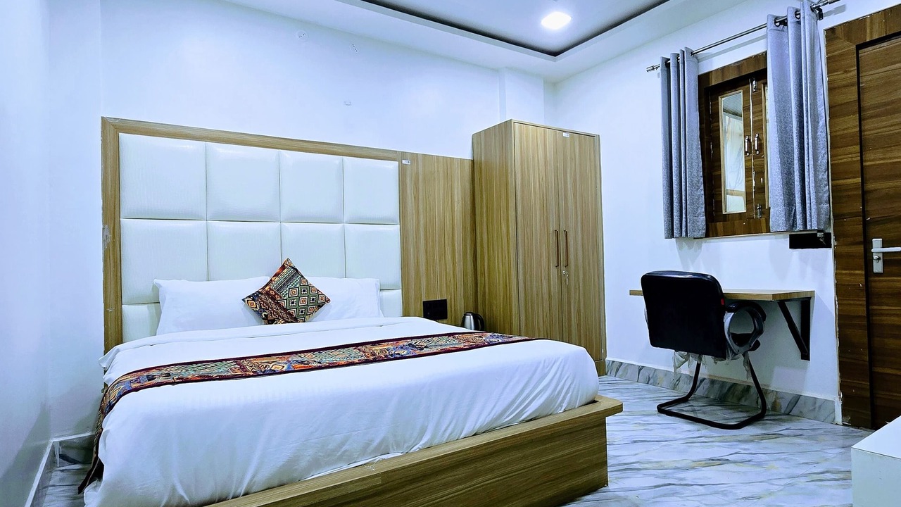 Photo of Bedroom in Mathura