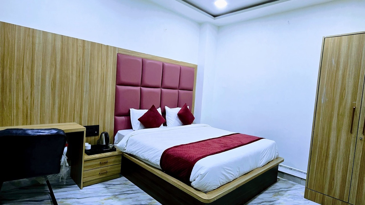 Photo of Bedroom in Mathura