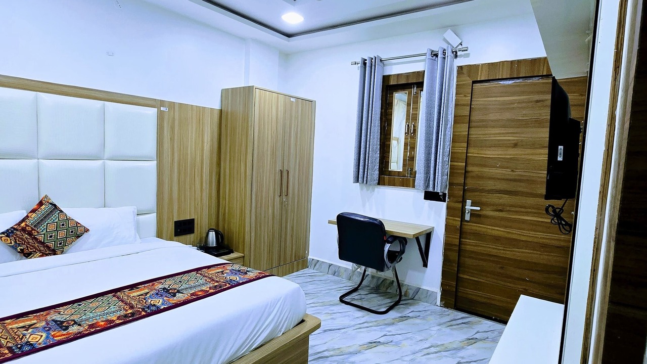 Photo of Bedroom in Mathura