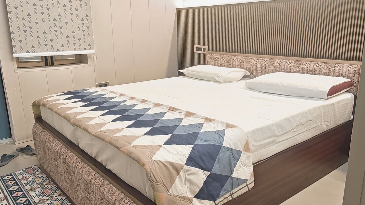 Photo of Bedroom in Taj Ganj