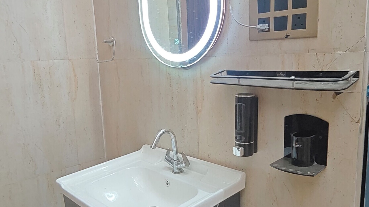 Photo of Bathroom in Taj Ganj