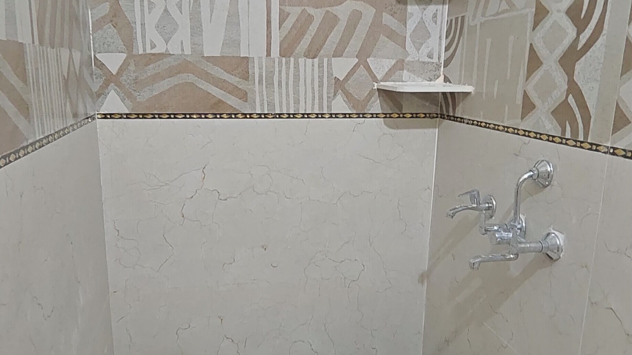 Photo of Bathroom in Taj Ganj