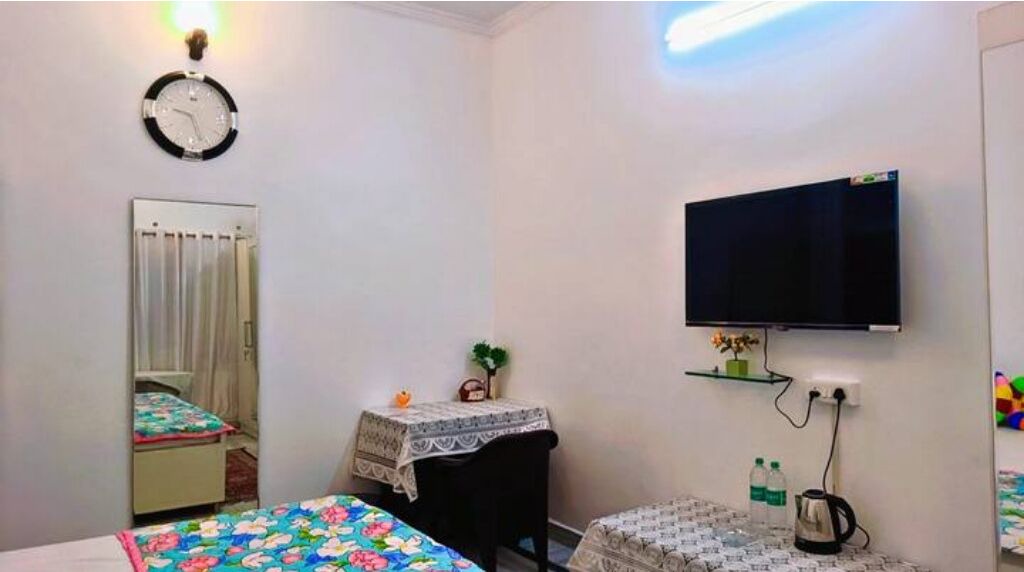 Photo of Bedroom in Indira Nagar