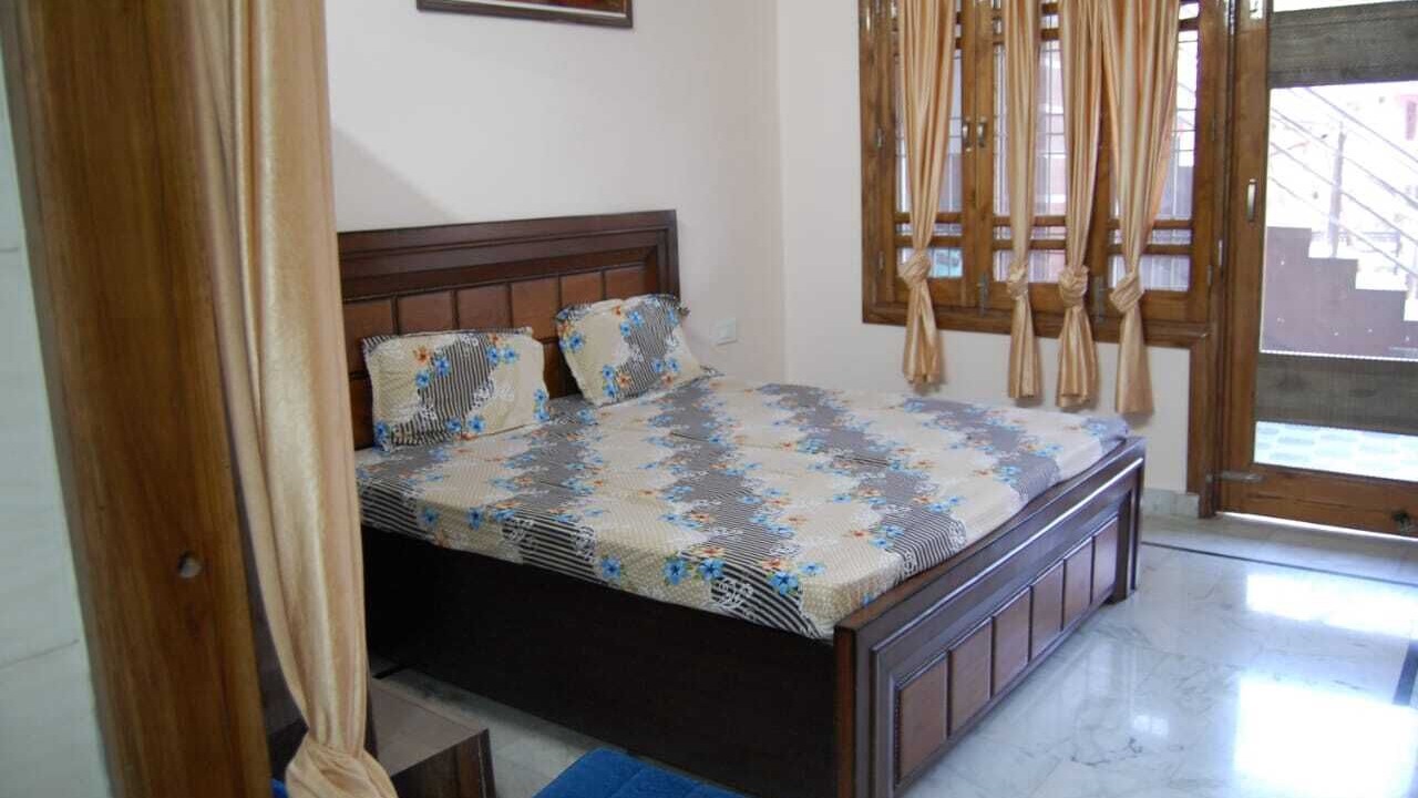 Photo of Bedroom in Banikhet