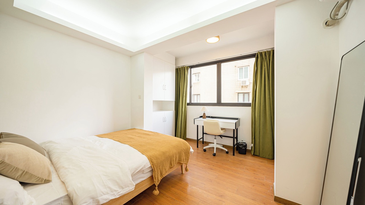 Photo of Bedroom in Changshou Road