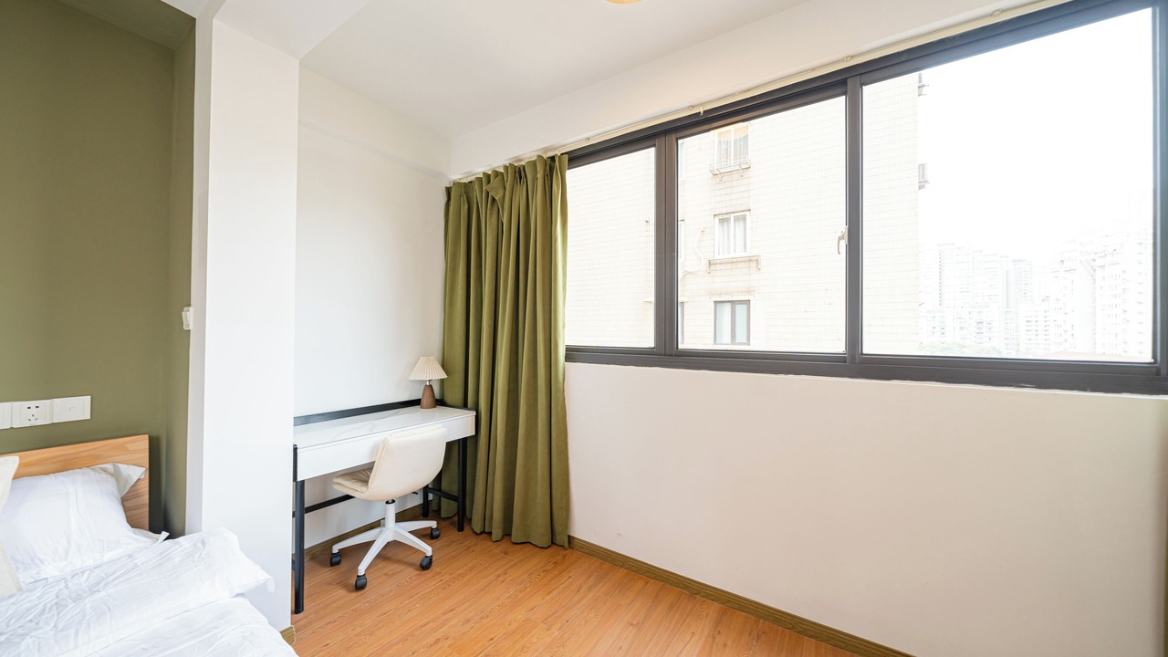 Photo of Bedroom in Changshou Road