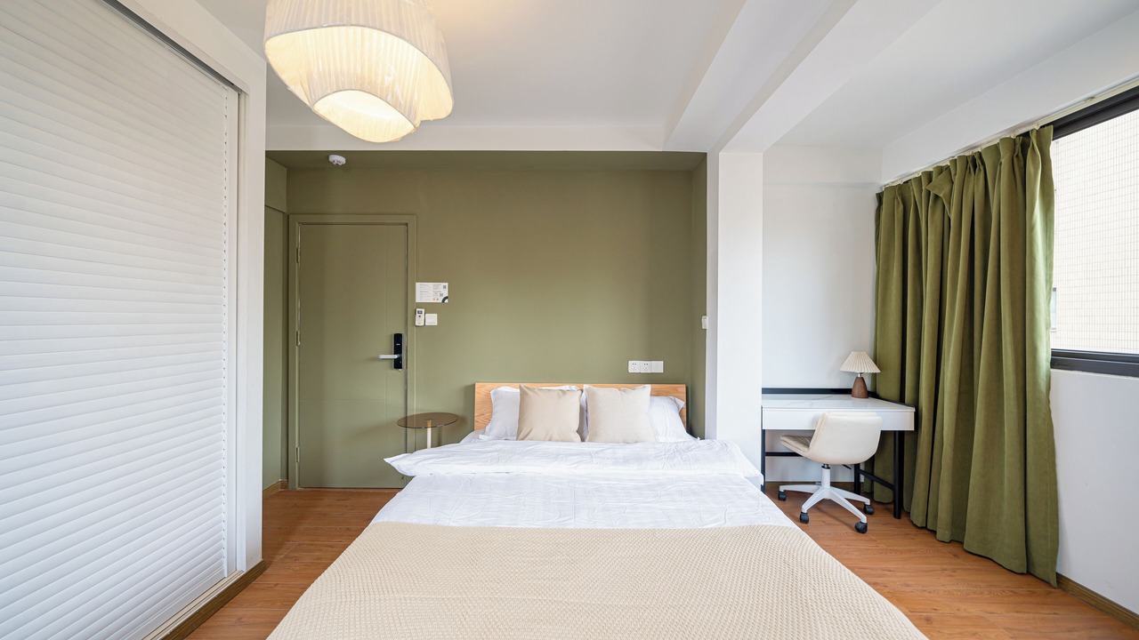 Photo of Bedroom in Changshou Road